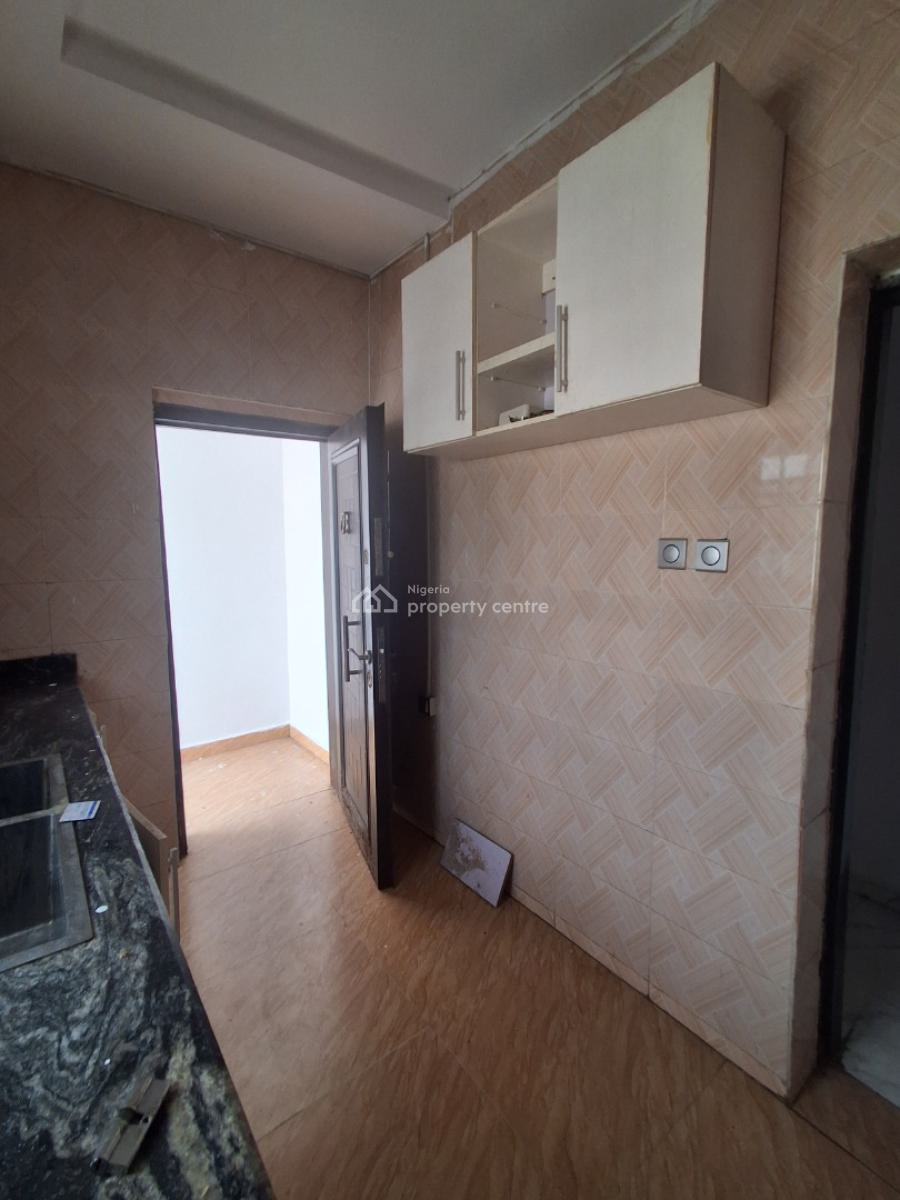 2 Bedrooms, Upstairs, in an Estate, Badore, Ajah, Lagos, Flat / Apartment for Rent