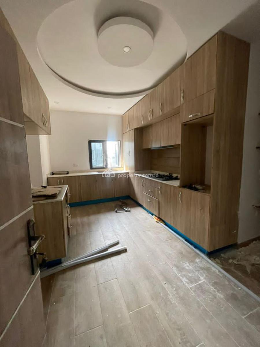 Exquisite Spacious 3 Bedroom Apartment, Conservation Road, Lekki, Lagos, Flat / Apartment for Rent