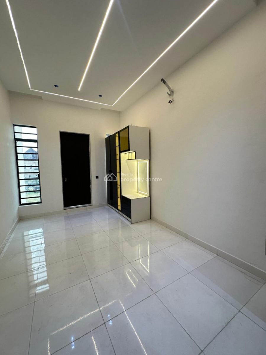 Luxury Spacious 5 Bedrooms Fully Detached Duplex with Bq and Pool, Chevron, Lekki Phase 2, Lekki, Lagos, Detached Duplex for Sale