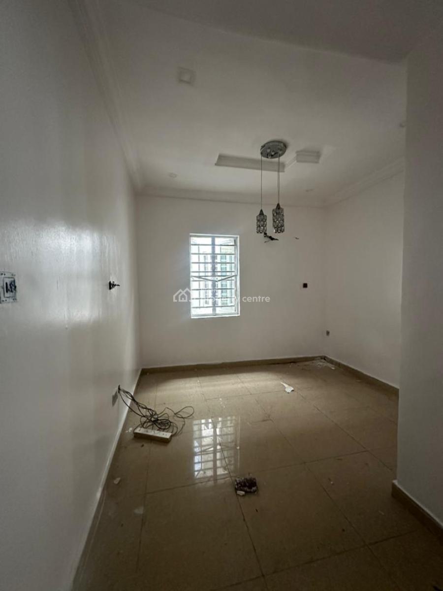 Well Maintained 5 Bedrooms Fully Detached Dplex, Osapa, Lekki, Lagos, Detached Duplex for Rent