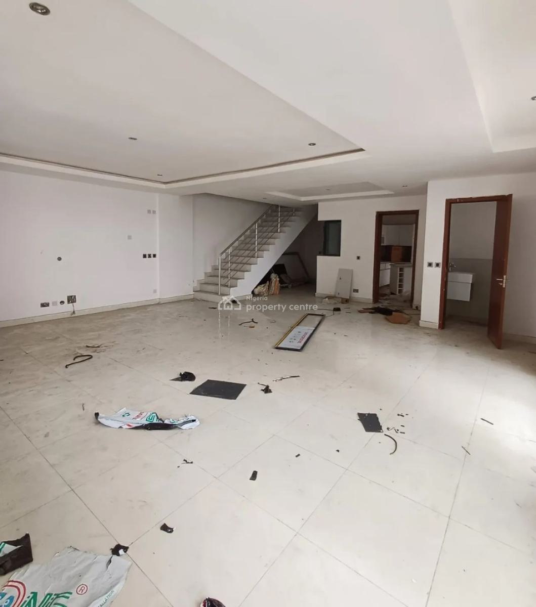 3-bedroom Maisonette, Lekki Phase 1, Lekki, Lagos, Flat / Apartment for Rent