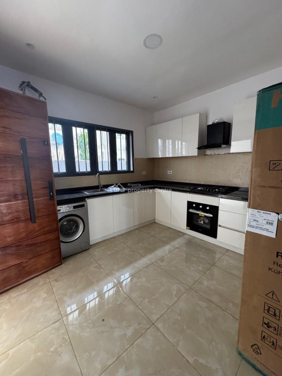 Most Affordable 4 Bedrooms Terraced Duplex, Lekki Phase 1, Lekki, Lagos, Terraced Duplex for Rent
