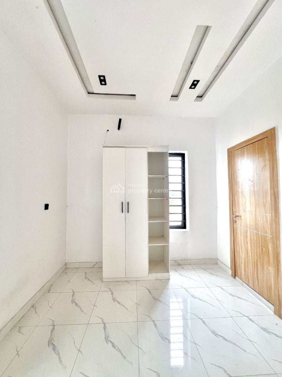 Comfortable Living - Spacious 4-bedroom Detached Home, Gated Estate, Ajah, Lagos, Detached Duplex for Sale