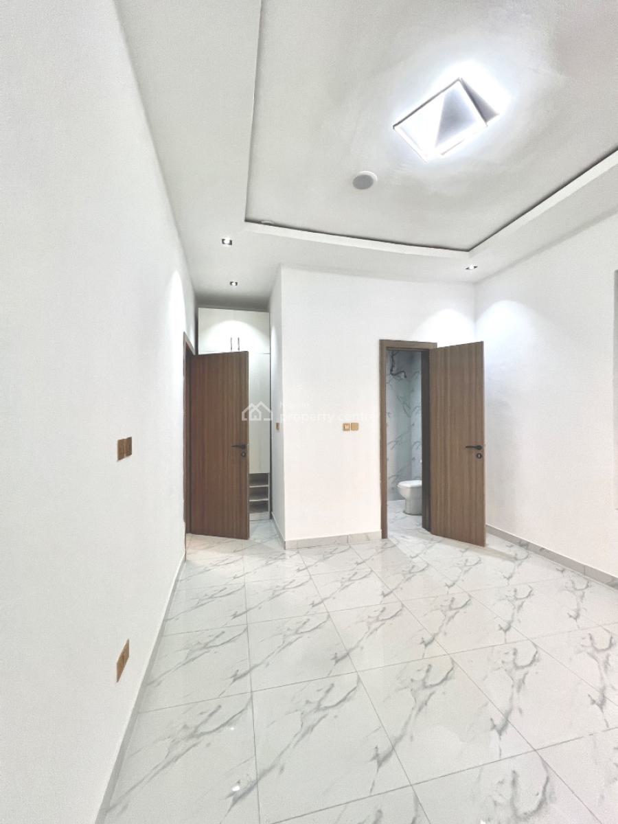 Exceptional Family Living - 4-bedroom Detached House, Ajah, Lekki, Lagos, Detached Duplex for Sale