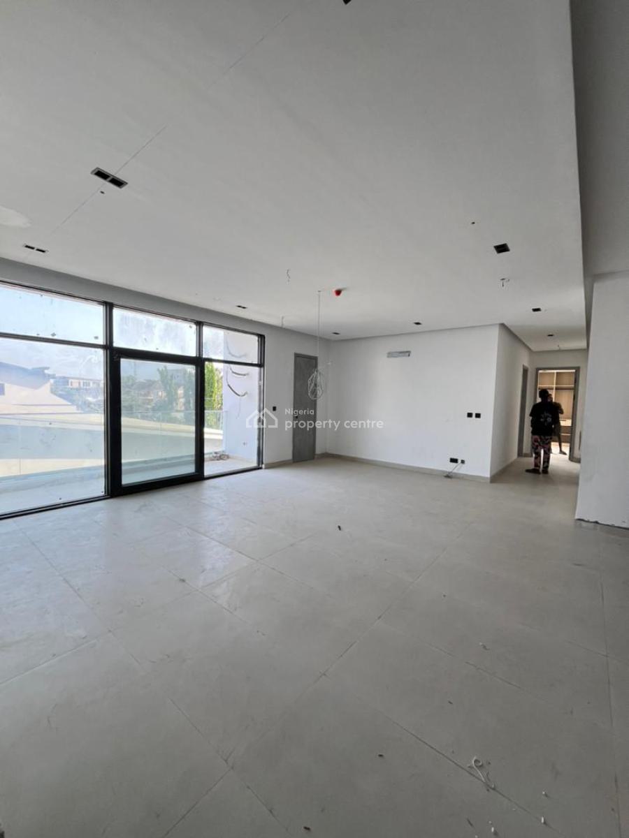 Luxury 2 Bedroom Apartment with Reception, Swimming Pool & Gym, Lekki Phase 1, Lekki, Lagos, Flat / Apartment for Sale