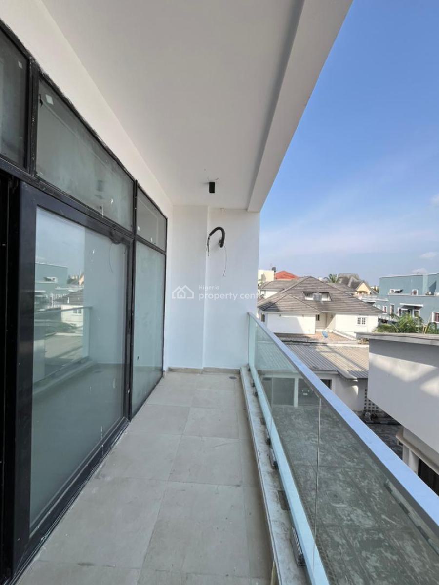 Luxury 2 Bedroom Apartment with Reception, Swimming Pool & Gym, Lekki Phase 1, Lekki, Lagos, Flat / Apartment for Sale