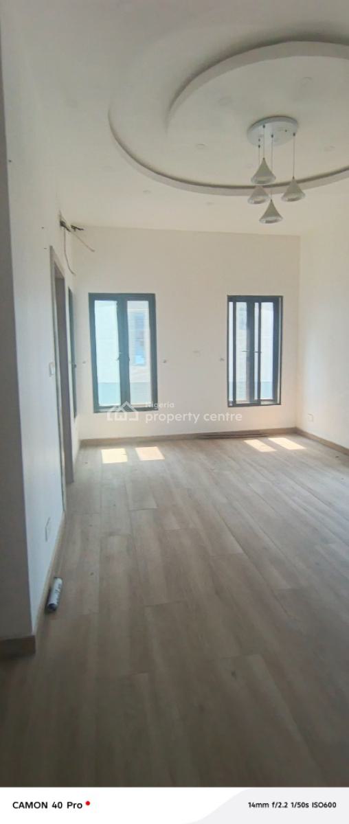 Beautiful 3bed Flat Upstairs, Lekki Conservation Road, Lekki, Lagos, Flat / Apartment for Rent