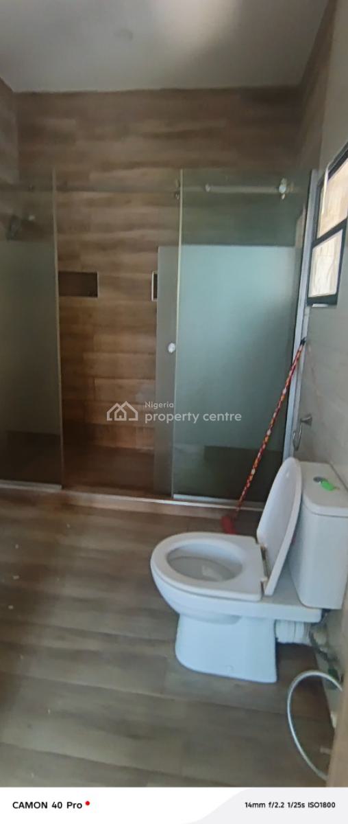 Beautiful 3bed Flat Upstairs, Lekki Conservation Road, Lekki, Lagos, Flat / Apartment for Rent