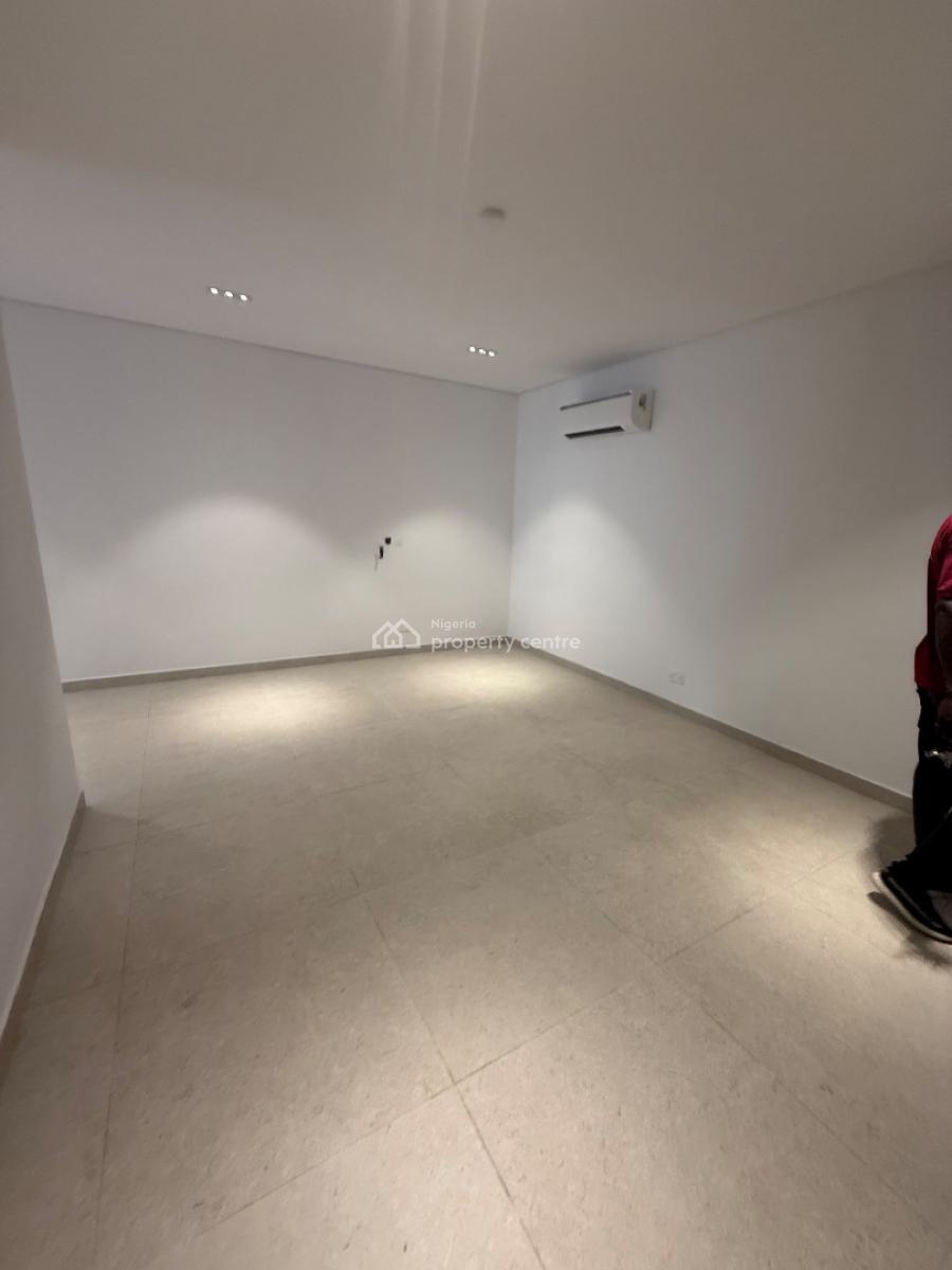 Elite 5br Terrace Living with 2bq in Banana Island, Banana Island, Ikoyi, Lagos, Terraced Duplex for Sale