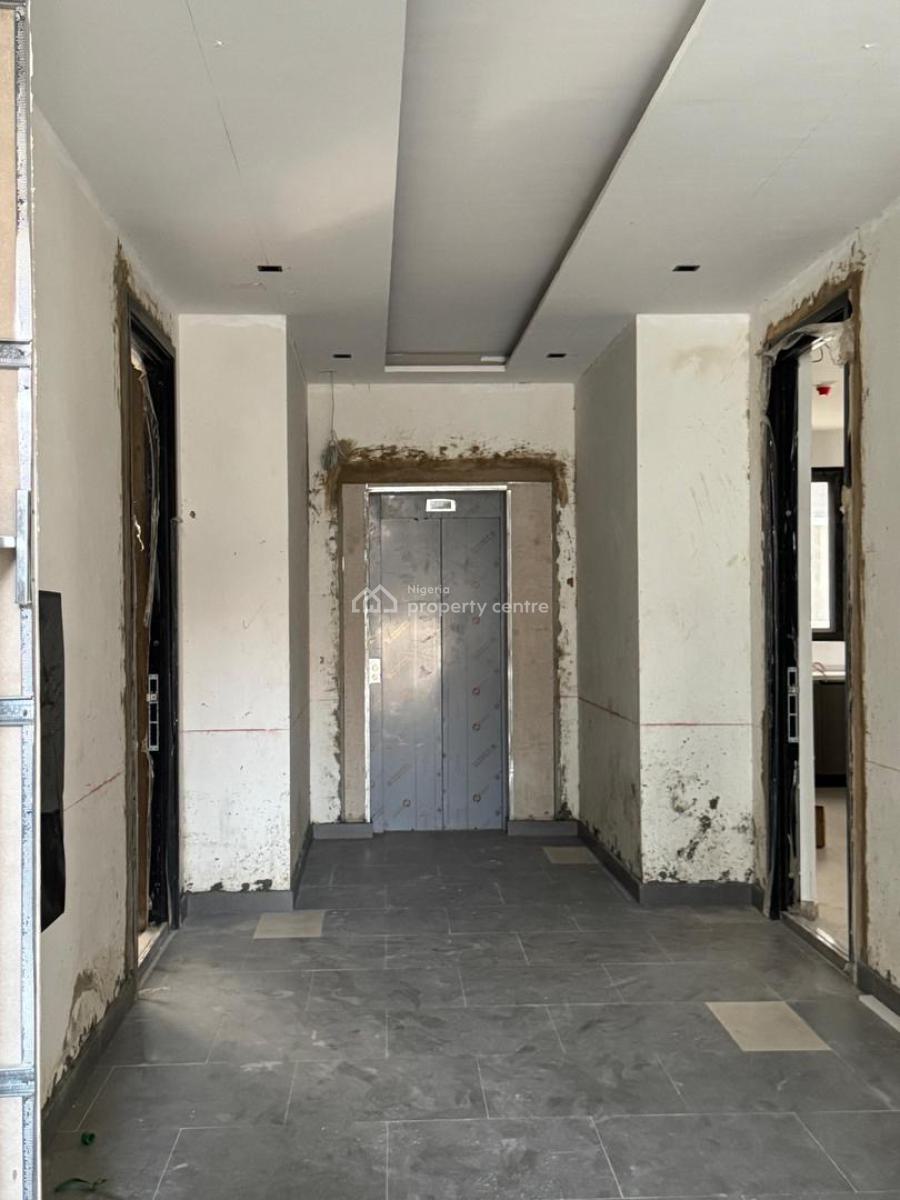 Exquisitely Built 2 Bedroom Apartment with Elevator, Lekki, Lekki Phase 1, Lekki, Lagos, Block of Flats for Sale