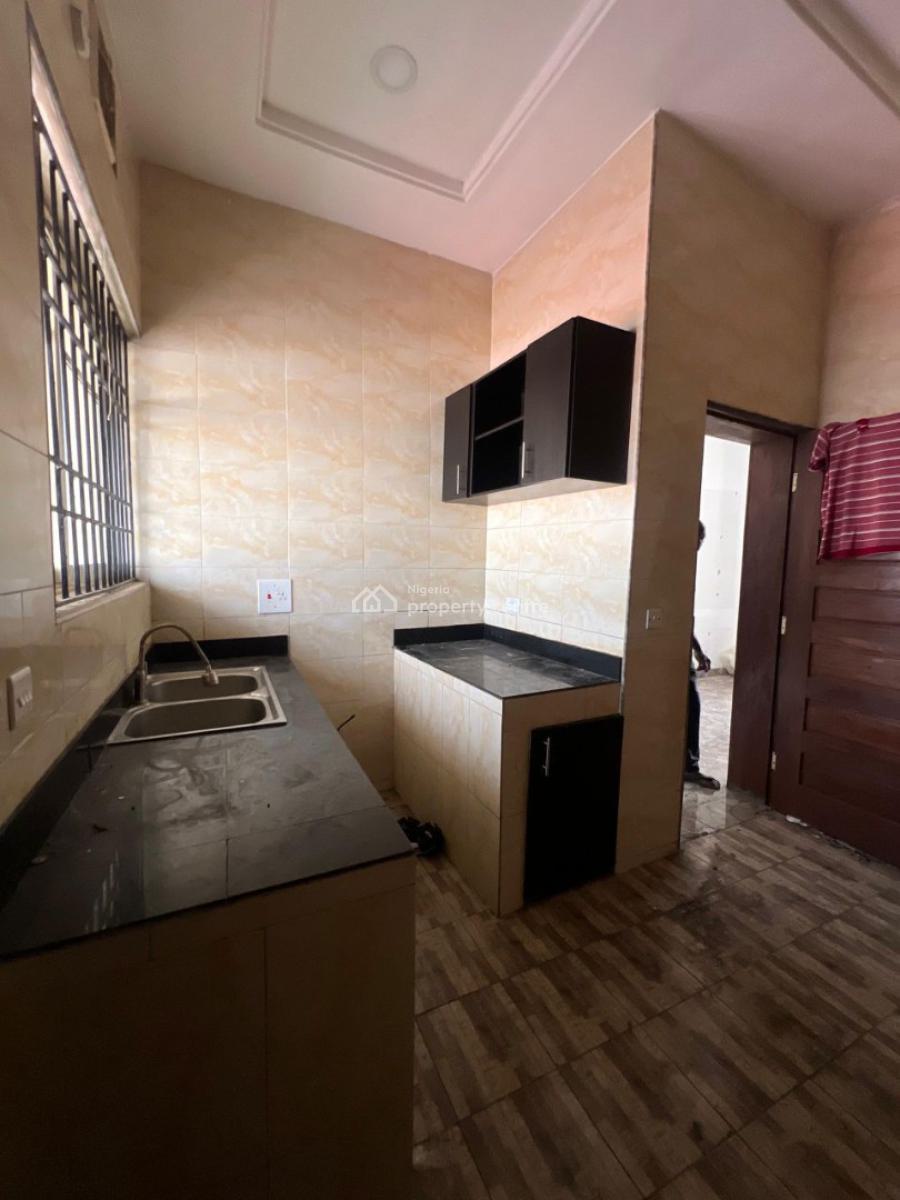 Fully Serviced 1 Bedroom Flat on Second Floor in a Serene Neighborhood, Ikate, Lekki, Lagos, Mini Flat (room and Parlour) for Rent