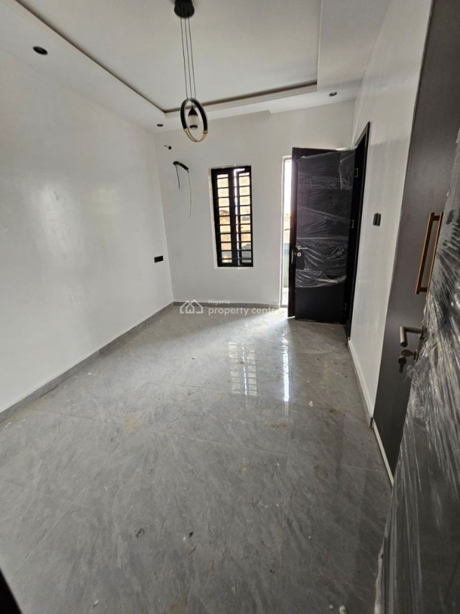 Gigantic 5 Bedroom Terraced Duplex (9 Minutes From The Airport), Ajao Estate, Ikeja, Lagos, Terraced Duplex for Sale