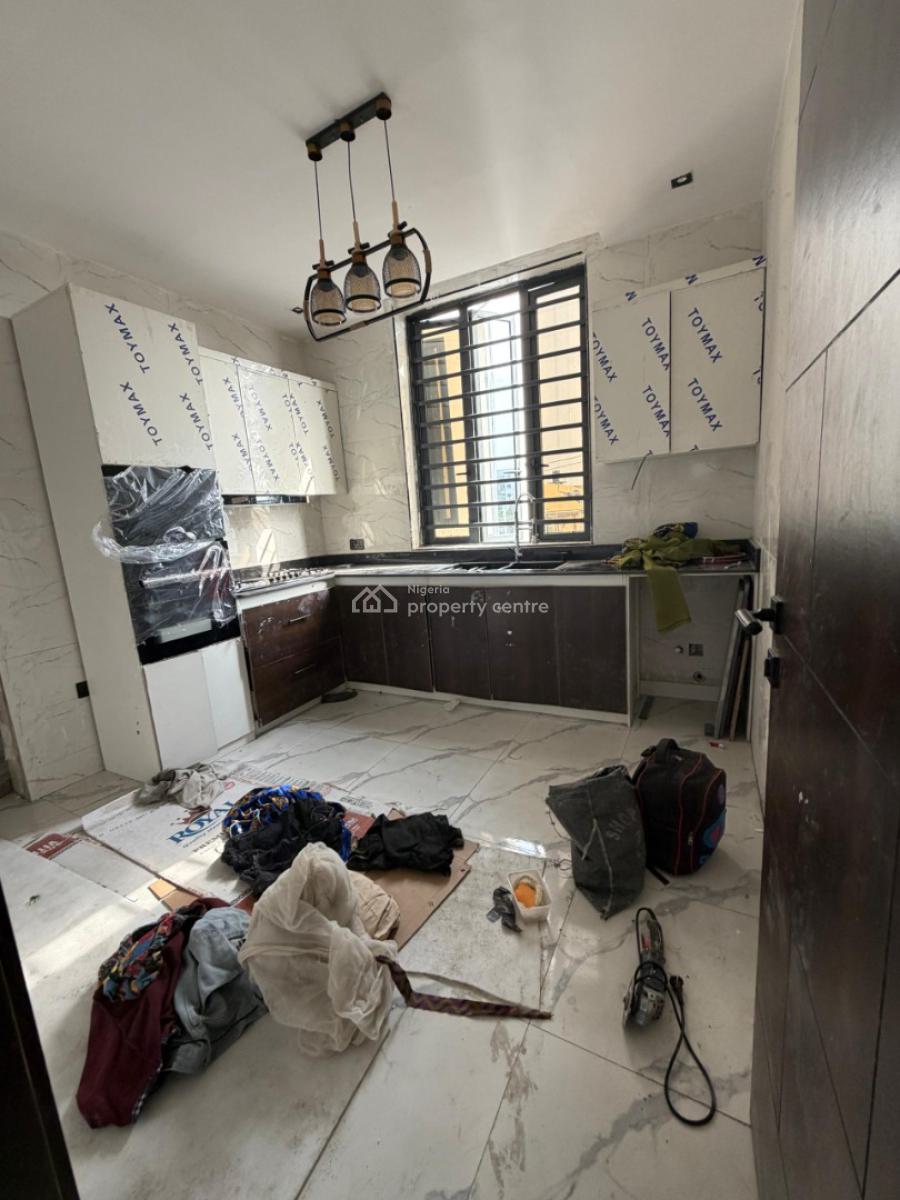 3 Bedroom Flat, Lekki Phase 1, Lekki, Lagos, Flat / Apartment for Rent