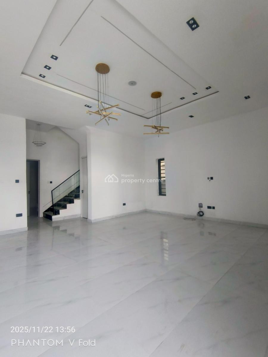 Luxury Build 2 Bedroom Apaartment with Premium Finishing, Lekki Phase 2, Lekki, Lagos, Flat / Apartment for Rent