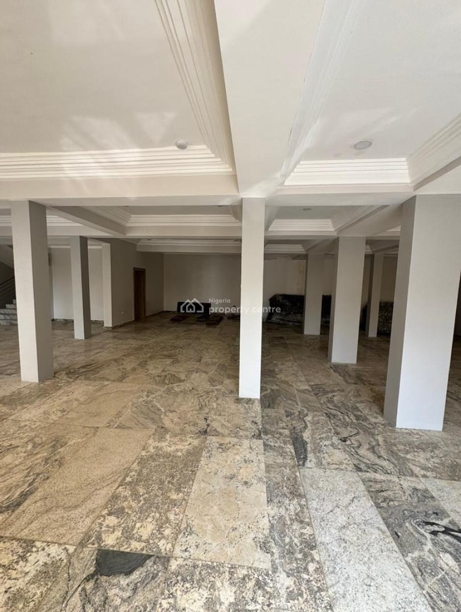 Commercial Building a Commercial Building, Wuse 2, Abuja, Commercial Property for Sale