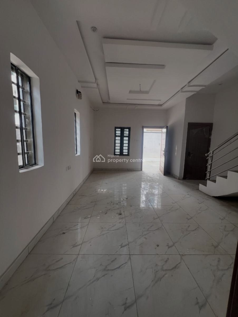 2 Bedroom Terrace Duplex with En-suite Rooms, Ologolo, Lekki, Lagos, Terraced Duplex for Rent