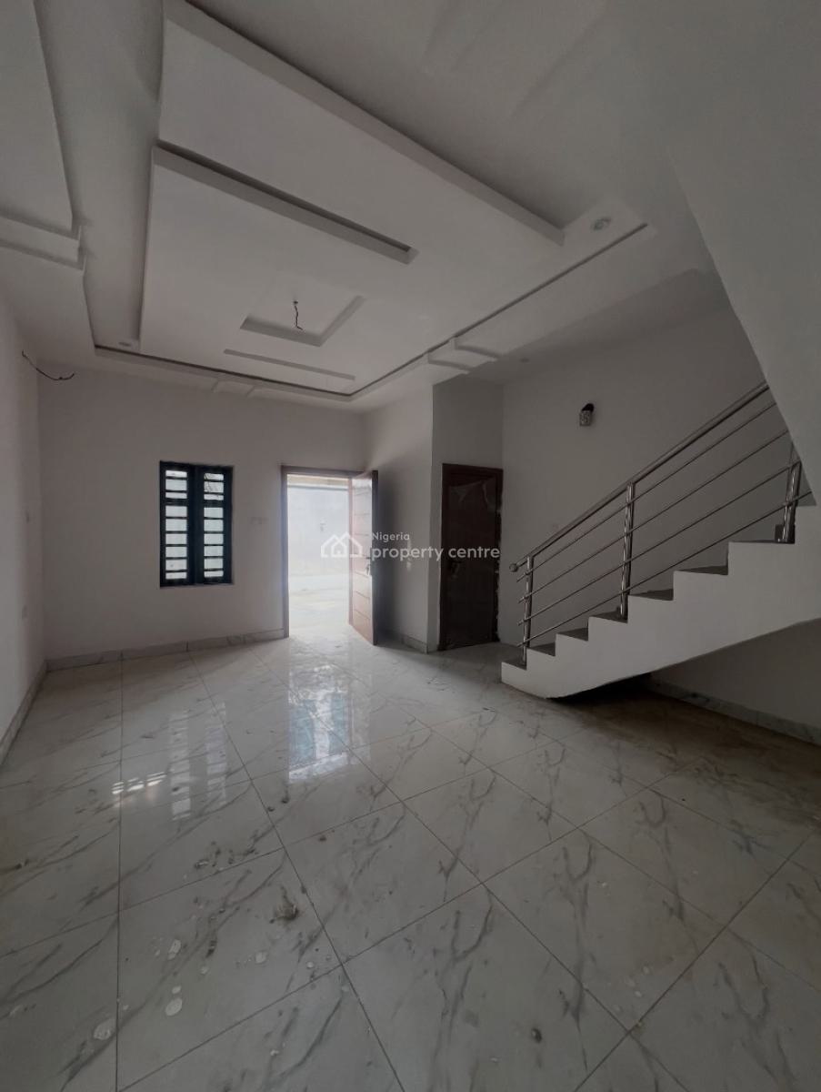 2 Bedroom Terrace Duplex with En-suite Rooms, Ologolo, Lekki, Lagos, Terraced Duplex for Rent