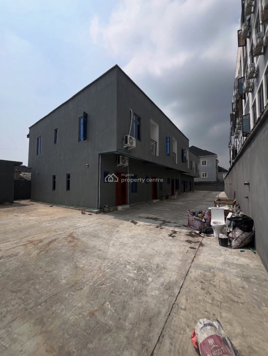 2 Bedroom Terrace Duplex with En-suite Rooms, Ologolo, Lekki, Lagos, Terraced Duplex for Rent