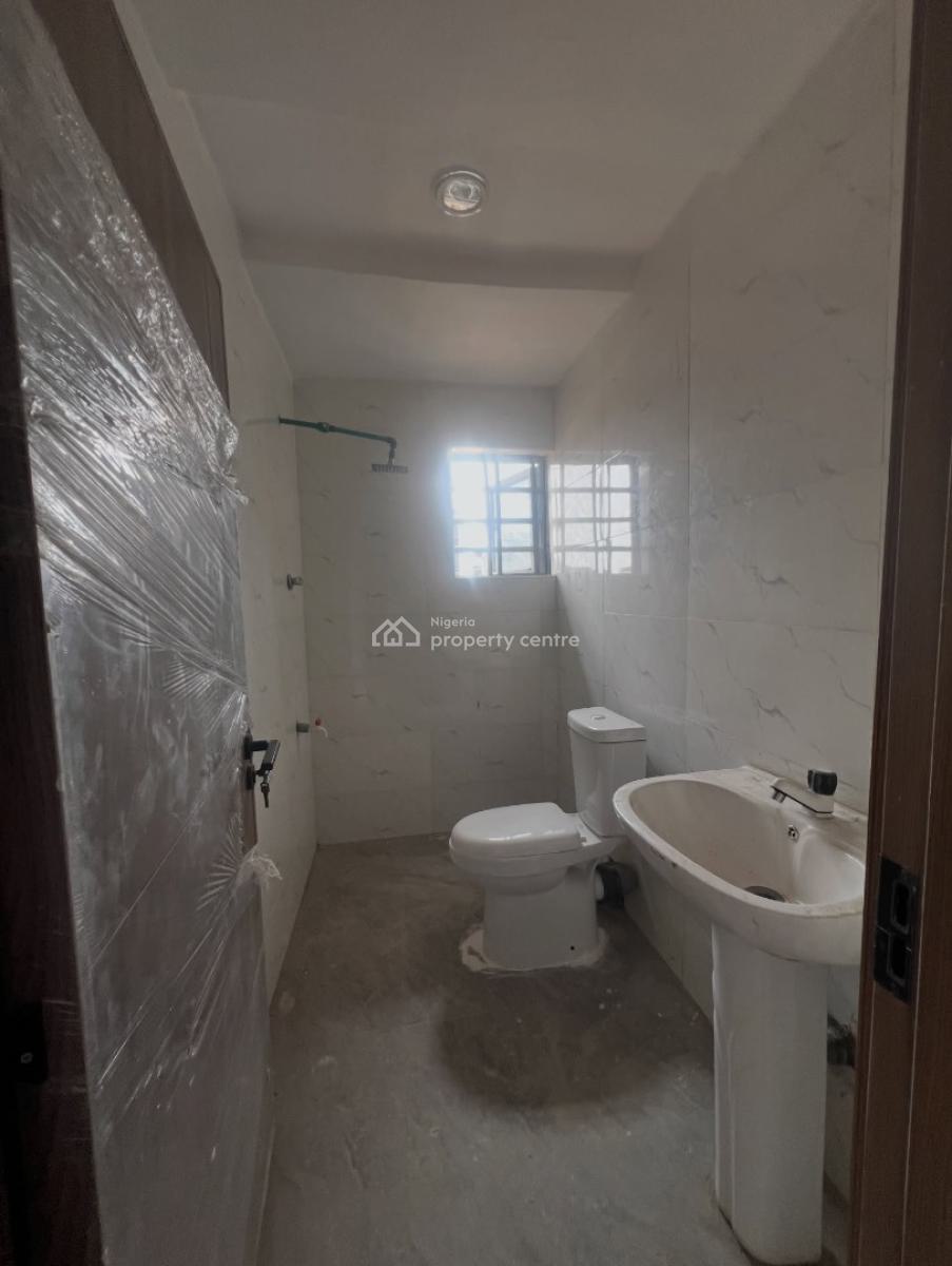 2 Bedroom Terrace Duplex with En-suite Rooms, Ologolo, Lekki, Lagos, Terraced Duplex for Rent