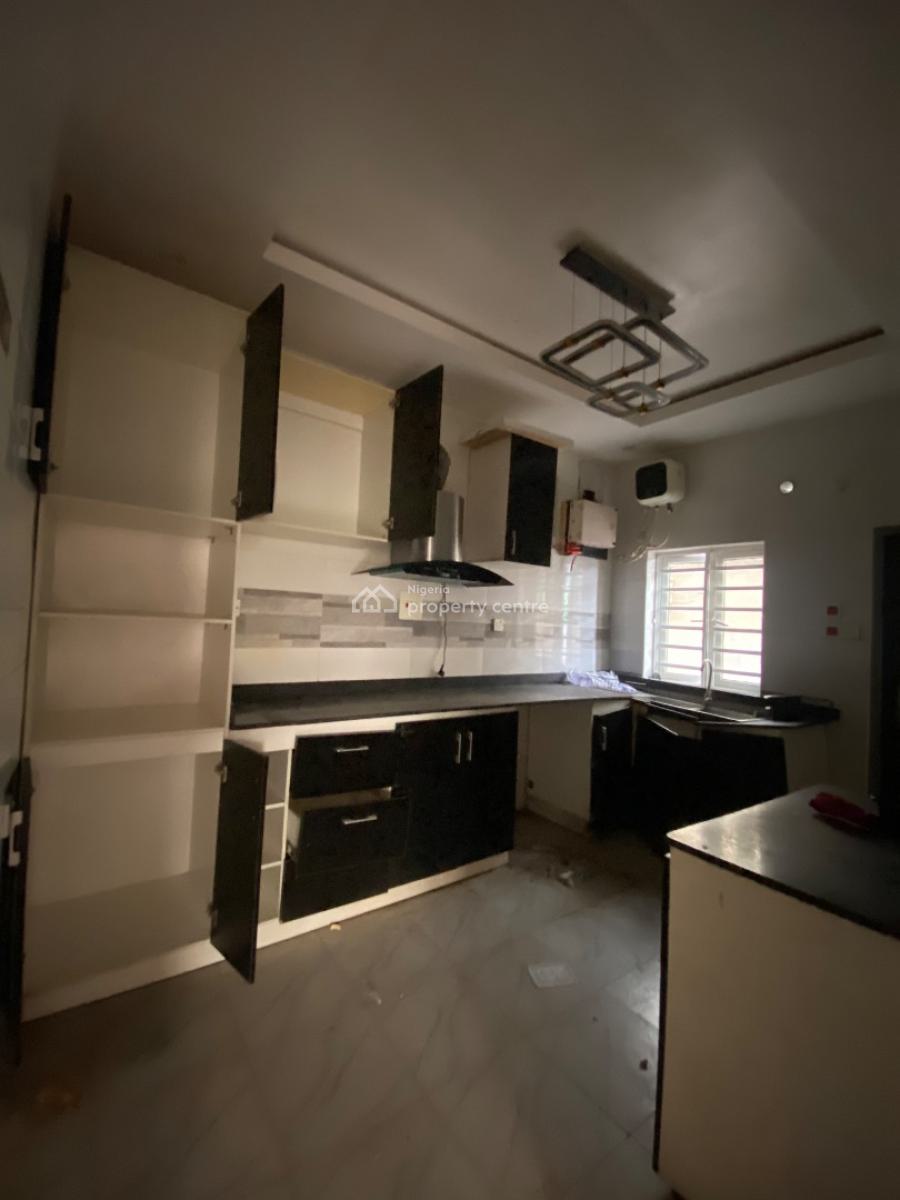 Luxury Spacious 4 Bedroom Duplex, Diamond Estate Monastery Road By Shoprite, Sangotedo, Ajah, Lagos, Terraced Duplex for Rent