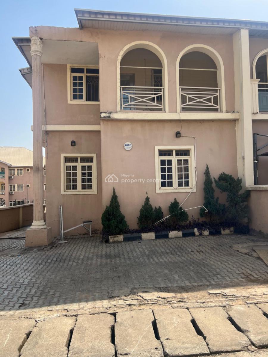 a Good Spacious 4-bedroom Semi-detached Duplex + 1bq, Mabushi, Abuja, Semi-detached Duplex for Rent