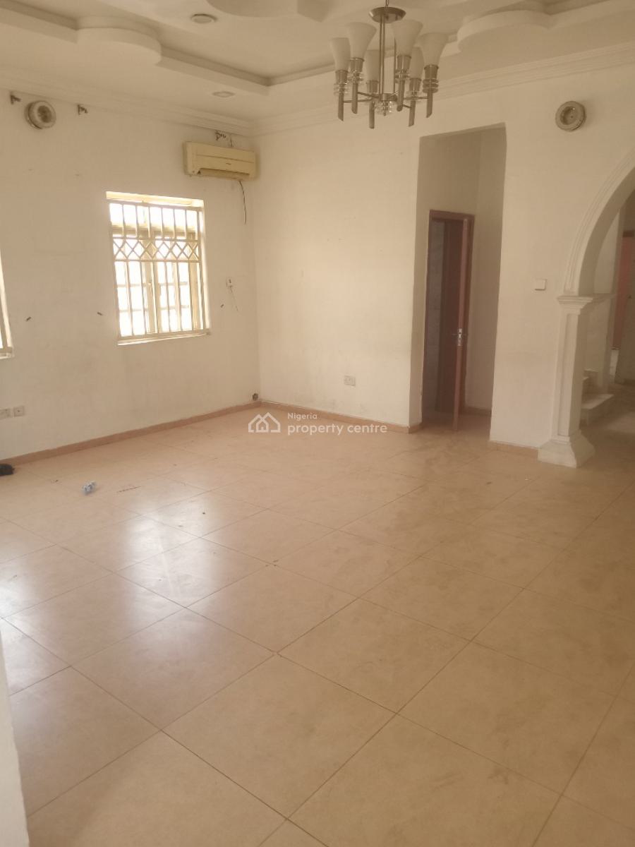 a Good Spacious 4 Bedroom Semi-detached Duplex + 1 Bq, Mabushi, Abuja, Semi-detached Duplex for Rent