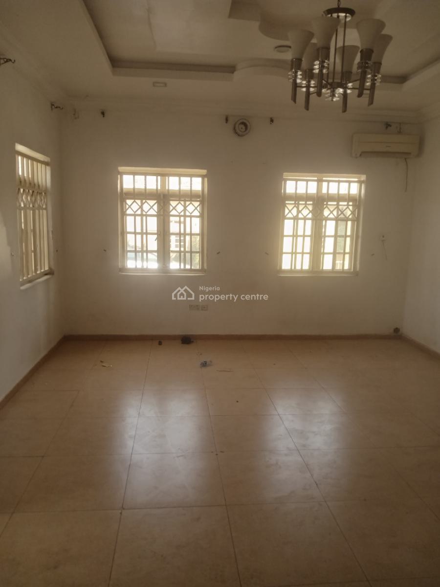 a Good Spacious 4 Bedroom Semi-detached Duplex + 1 Bq, Mabushi, Abuja, Semi-detached Duplex for Rent