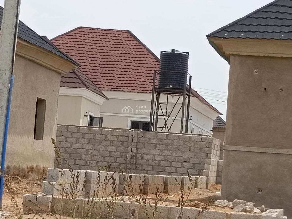 Mortgage, Dinamite Estate Airport Road,opposite Centenary City., Kyami, Abuja, Detached Bungalow for Sale