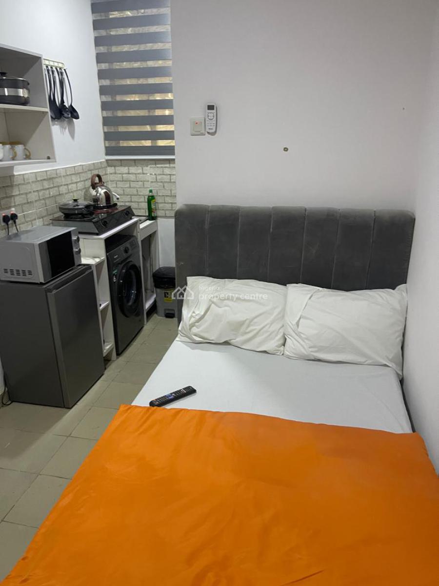 1 Bedroom Apartment, Road 14, Lekki Phase 1, Lekki, Lagos, Self Contain (single Rooms) for Rent