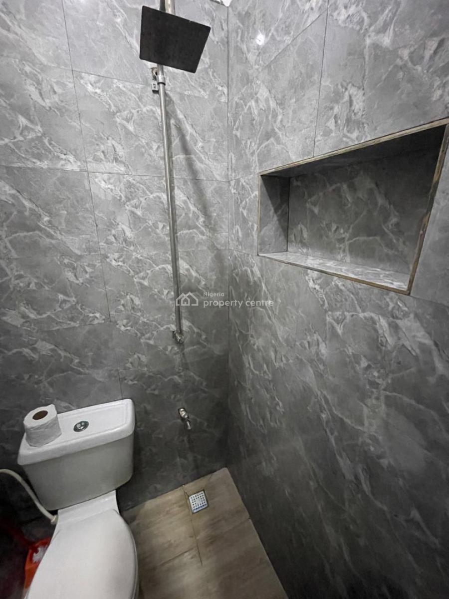 1 Bedroom Apartment, Road 14, Lekki Phase 1, Lekki, Lagos, Self Contain (single Rooms) for Rent