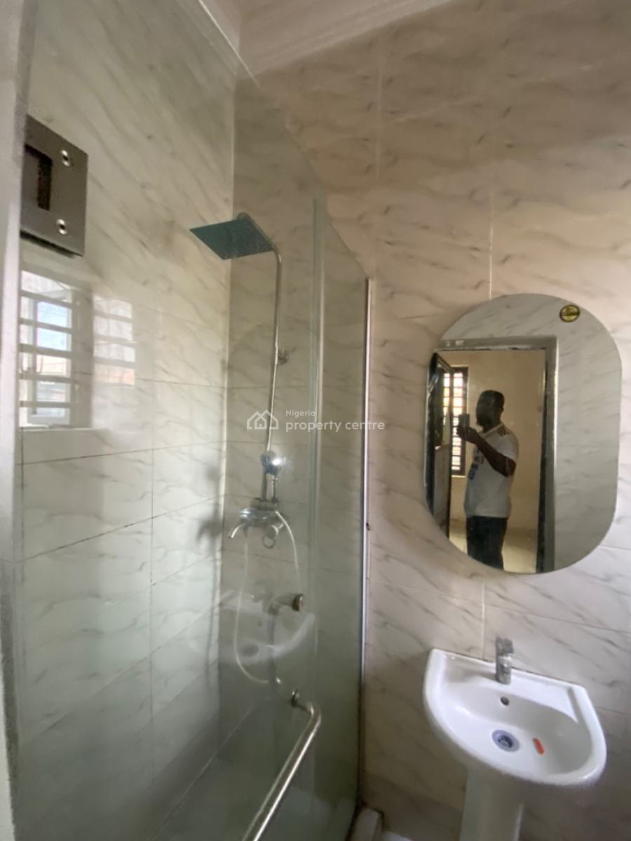 Very Sweet & Lovable Sharp 2 Bedroom Flat, Alahji Ganiu Ave Off Peace Land, Ogombo, Ajah, Lagos, Flat / Apartment for Rent