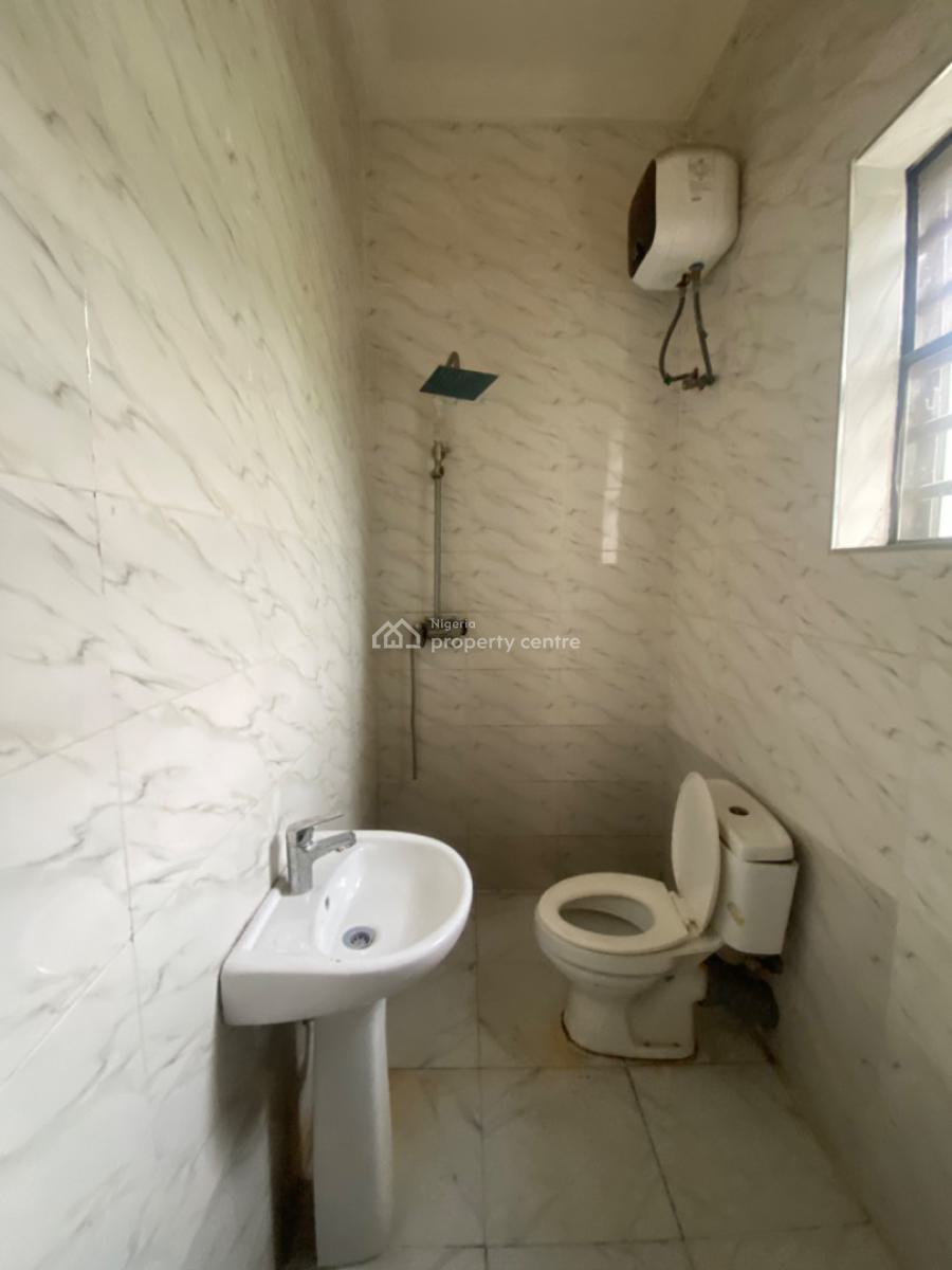 Very Sweet & Lovable Sharp 2 Bedroom Flat, Alahji Ganiu Ave Off Peace Land, Ogombo, Ajah, Lagos, Flat / Apartment for Rent