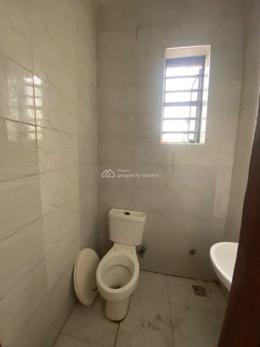 Very Sweet & Lovable Sharp 2 Bedroom Flat, Alahji Ganiu Ave Off Peace Land, Ogombo, Ajah, Lagos, Flat / Apartment for Rent