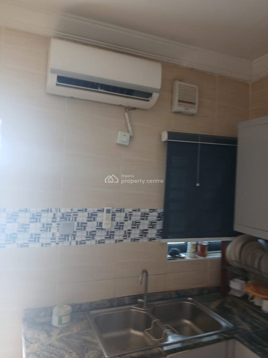 Executive 3 Bedroom Flat with a Bq, Ikota, Lekki, Lagos, Flat / Apartment for Rent