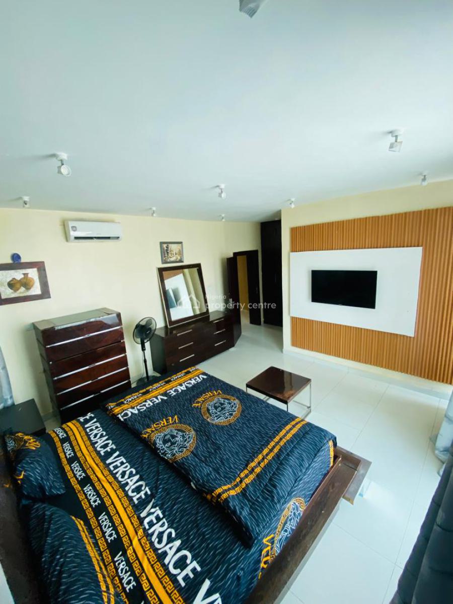 Well Furnished 3  Bedroom Apartment, Off Monastery Road, Sangotedo, Ajah, Lagos, Flat / Apartment for Rent