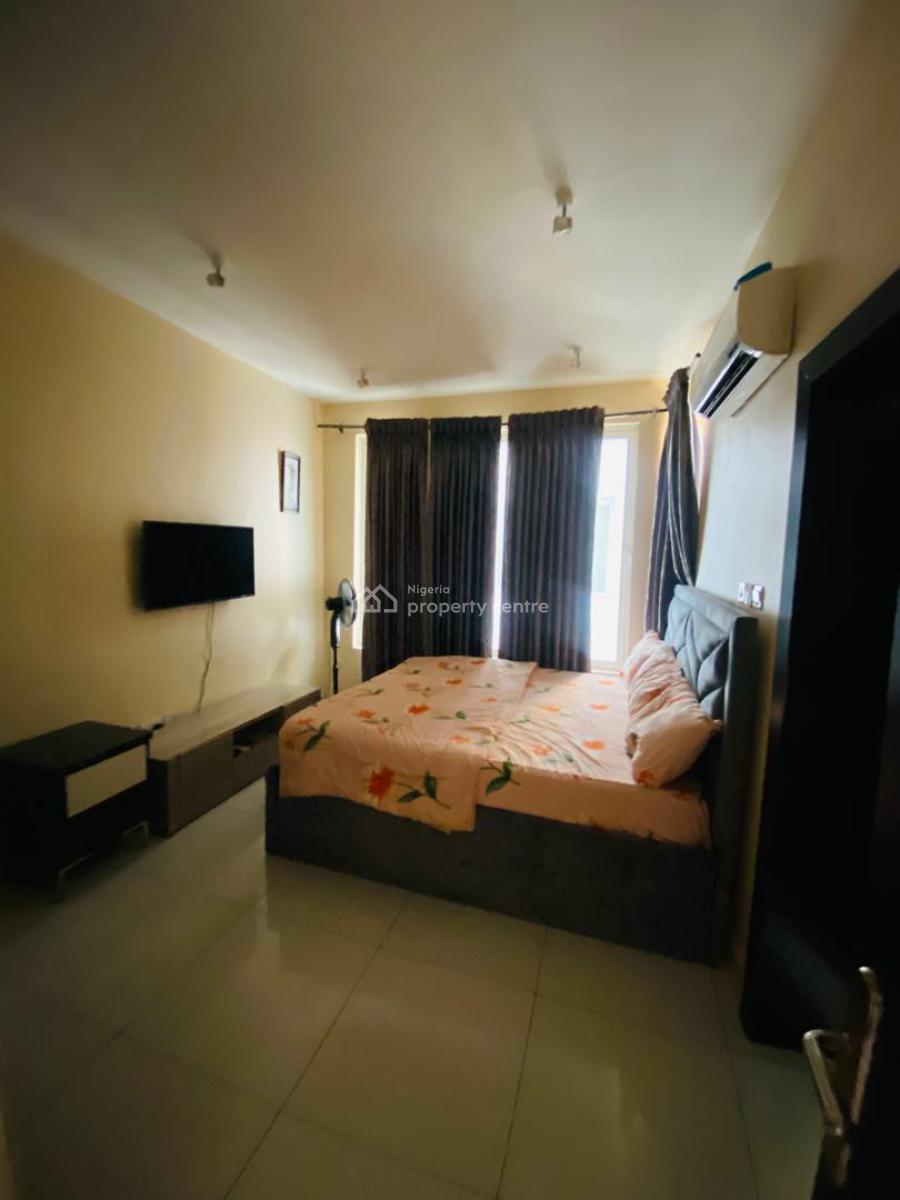 Well Furnished 3  Bedroom Apartment, Off Monastery Road, Sangotedo, Ajah, Lagos, Flat / Apartment for Rent