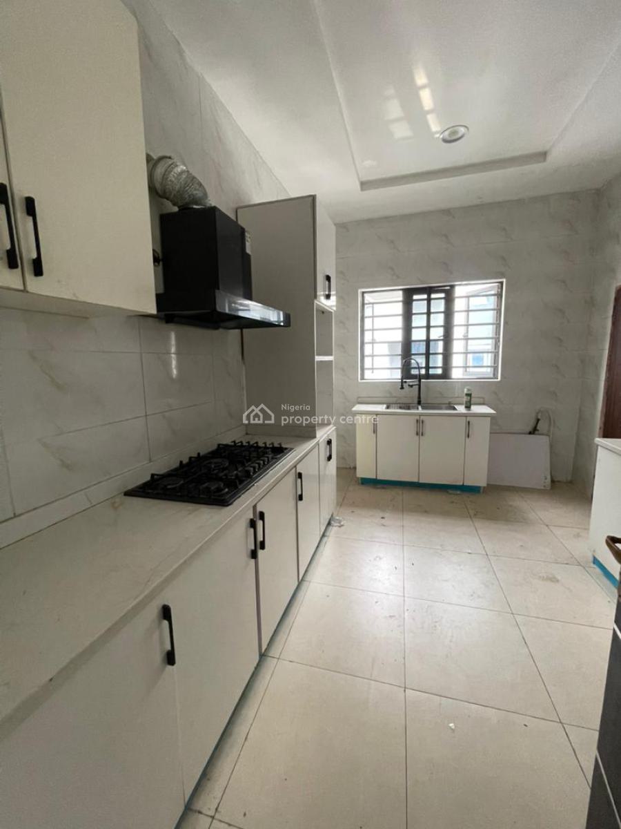 Luxury New 2 Bedroom Apartment in a Service Estate, Blenco Supermarket, Sangotedo, Ajah, Lagos, Flat / Apartment for Rent