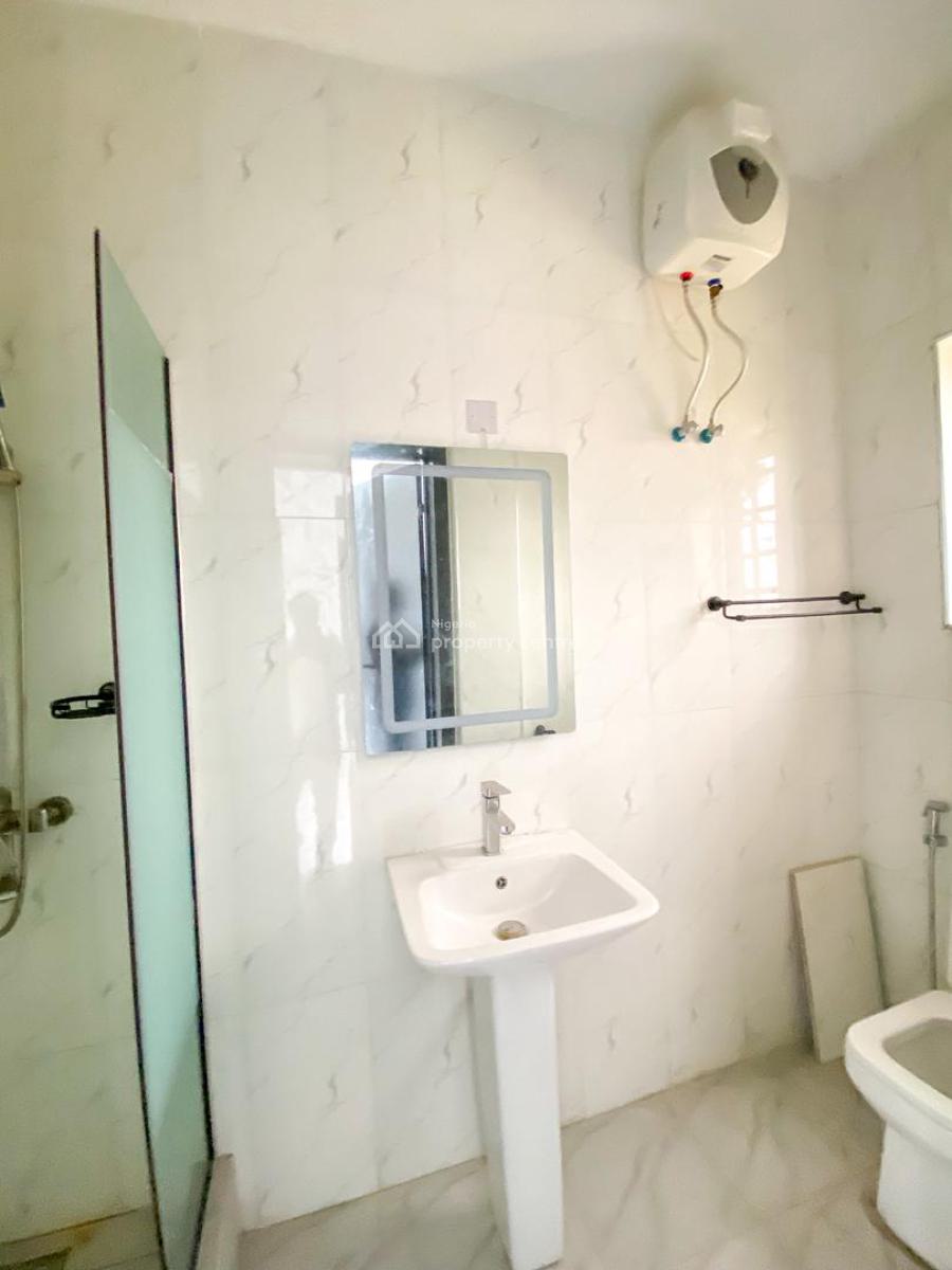 Luxury 2 Bedroom Apartment with Excellent Facility, Ologolo, Lekki, Lagos, Flat / Apartment for Rent