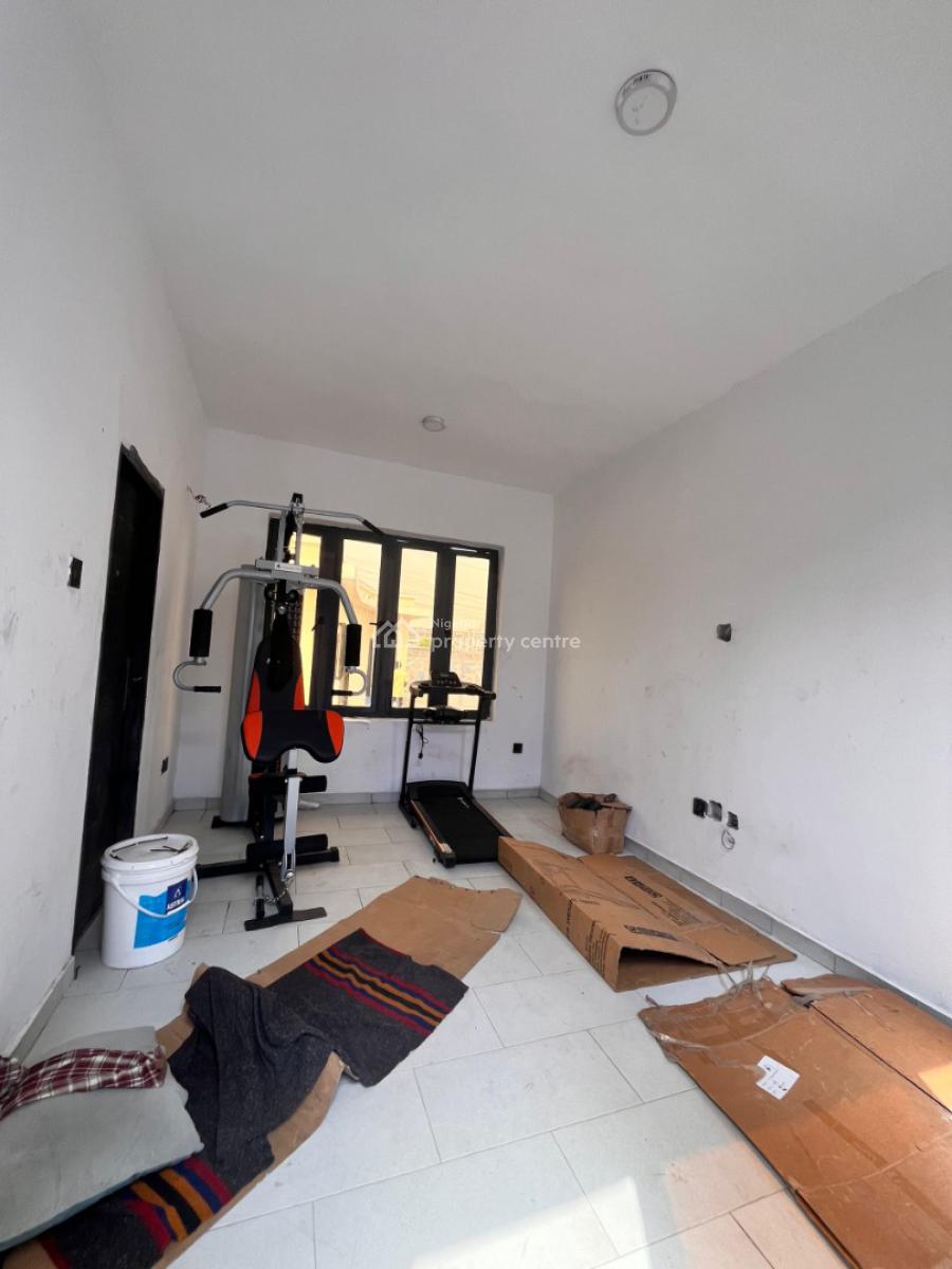 3 Bedroom Apartment with Pool, Gym & Elevator, Lekki Phase 1, Lekki, Lagos, Flat / Apartment for Rent