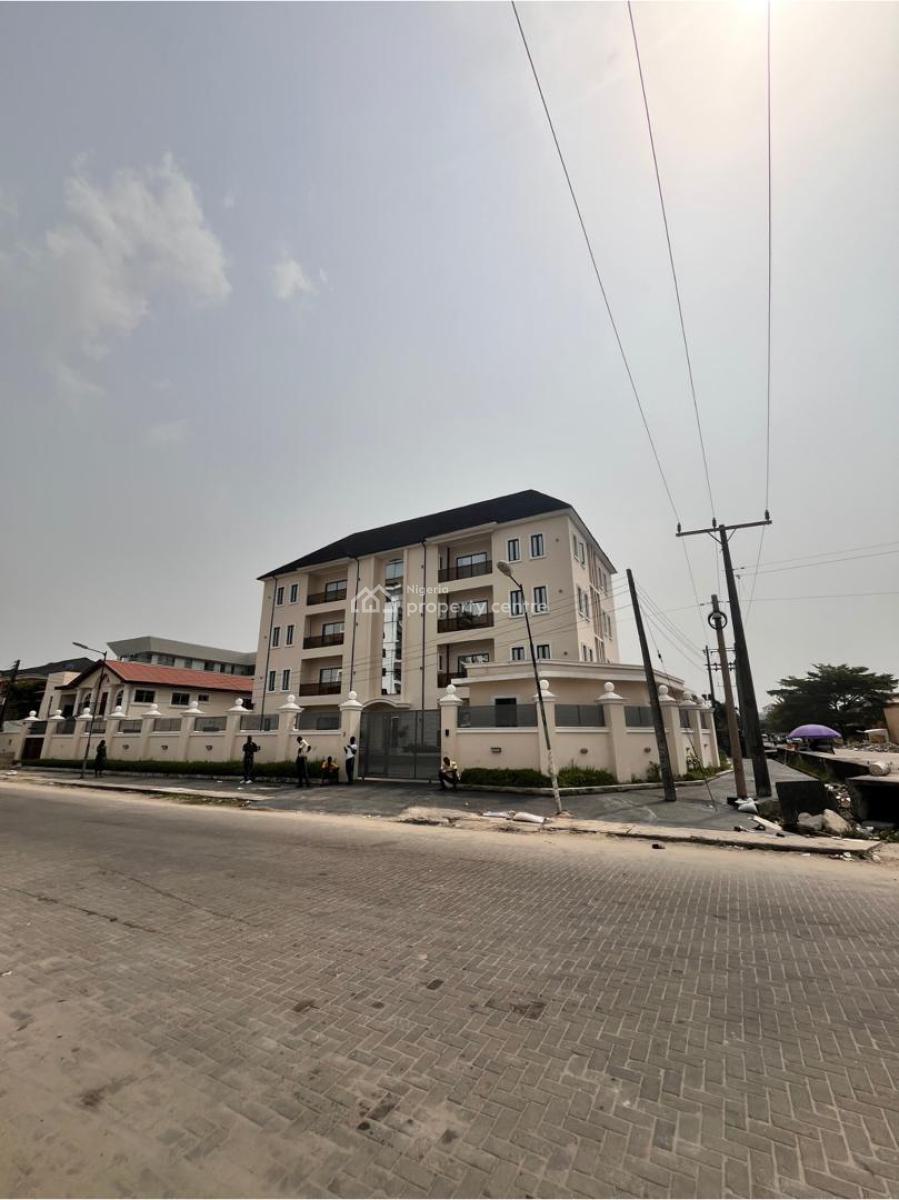 3 Bedroom Apartment with Pool, Gym & Elevator, Lekki Phase 1, Lekki, Lagos, Flat / Apartment for Rent