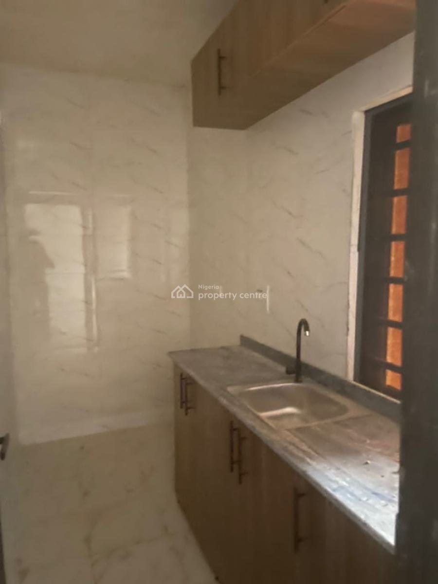2 Bedroom Flat, Off First Bank, Ojodu Berger, Ojodu, Lagos, Flat / Apartment for Rent
