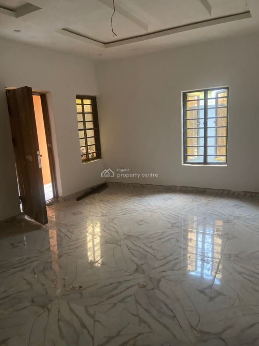 2 Bedroom Flat, Off First Bank, Ojodu Berger, Ojodu, Lagos, Flat / Apartment for Rent