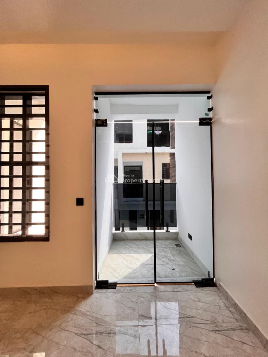 4 Bedroom Terrace Duplex with Bq Available, Lekki Phase 1, Lekki, Lagos, Terraced Duplex for Sale