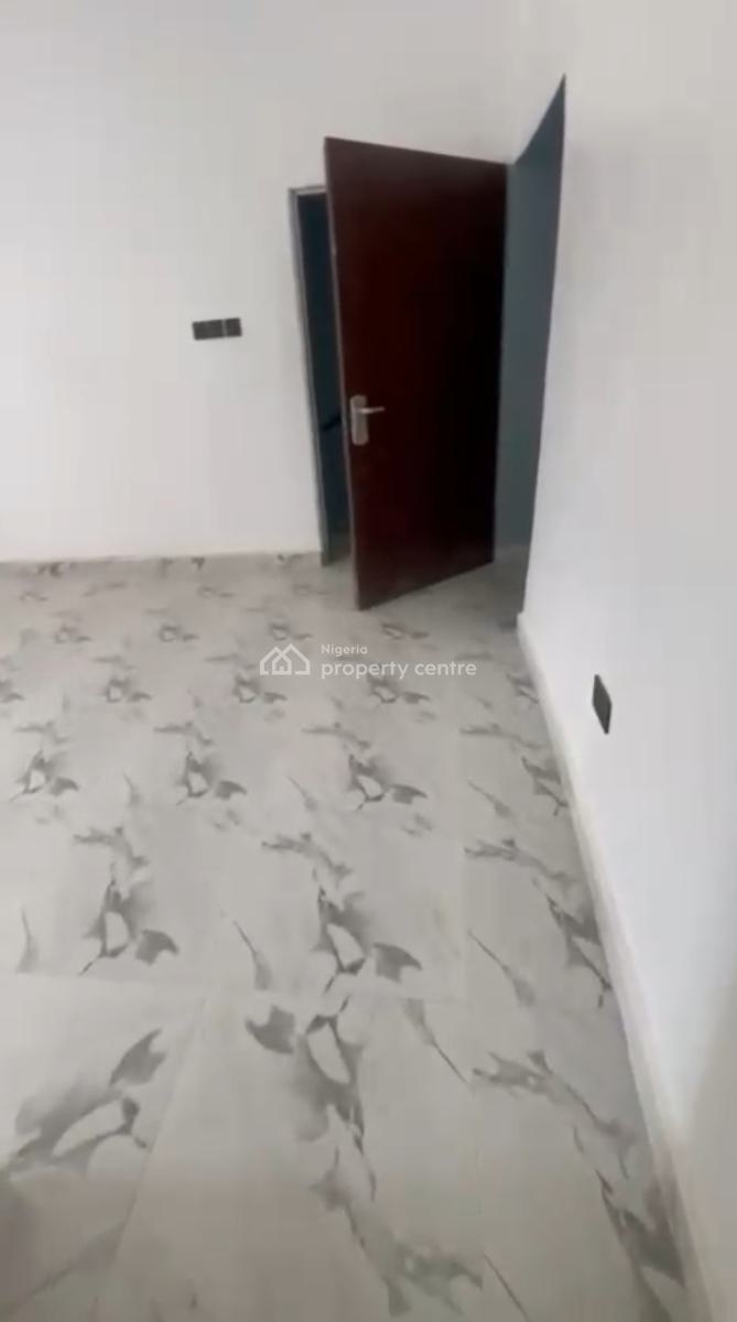 3 Bedroom Apartment, Lugbe District, Abuja, Flat / Apartment for Rent