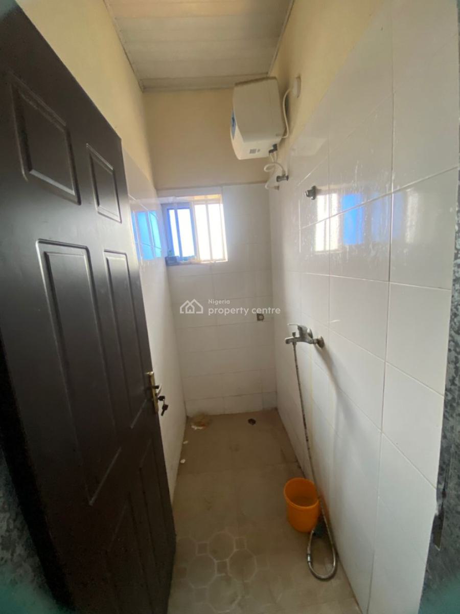 Spacious 2 Bedroom Flat Available, Igbogbo, Ikorodu, Lagos, Flat / Apartment for Rent