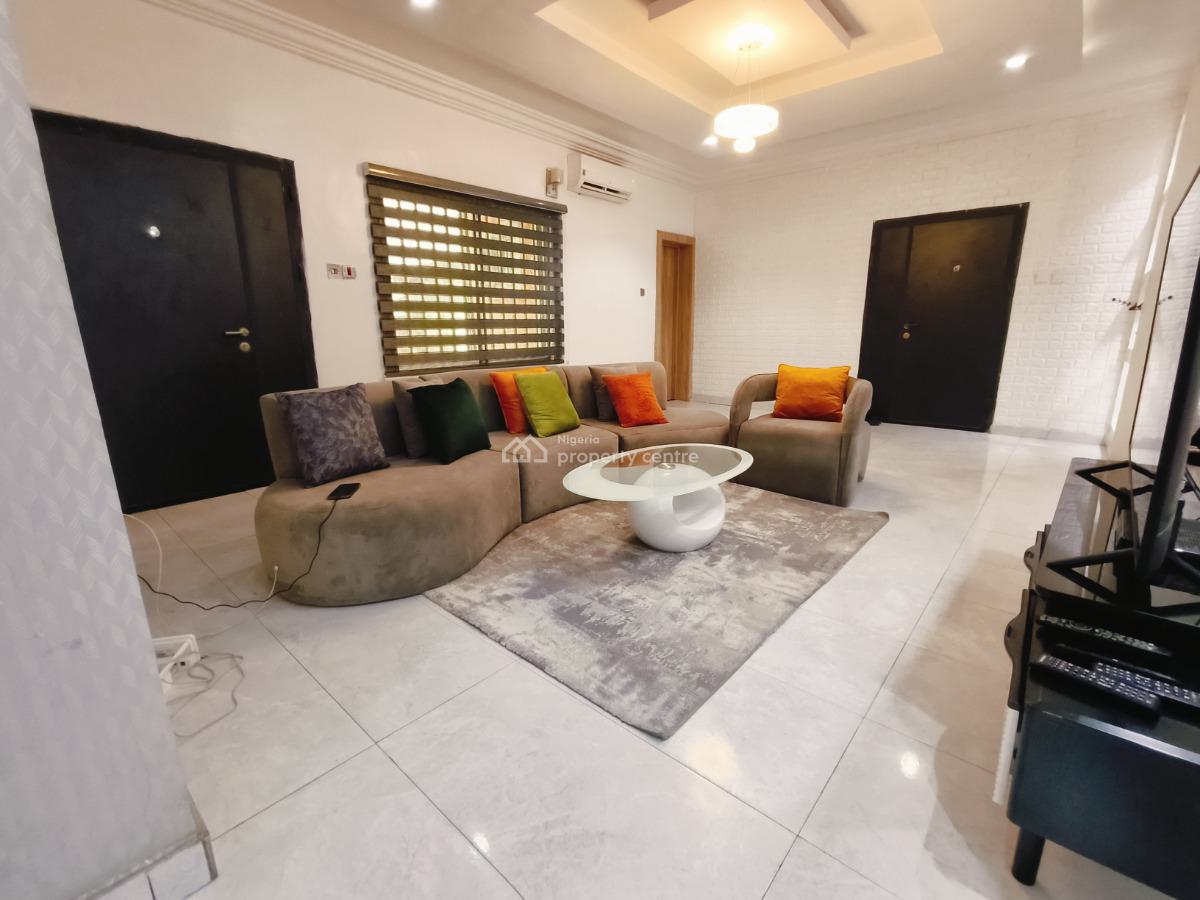 Mini Flat (room & Parlour), Lekki Enclave Road, Ikate, Lekki, Lagos, Mini Flat (room and Parlour) Short Let