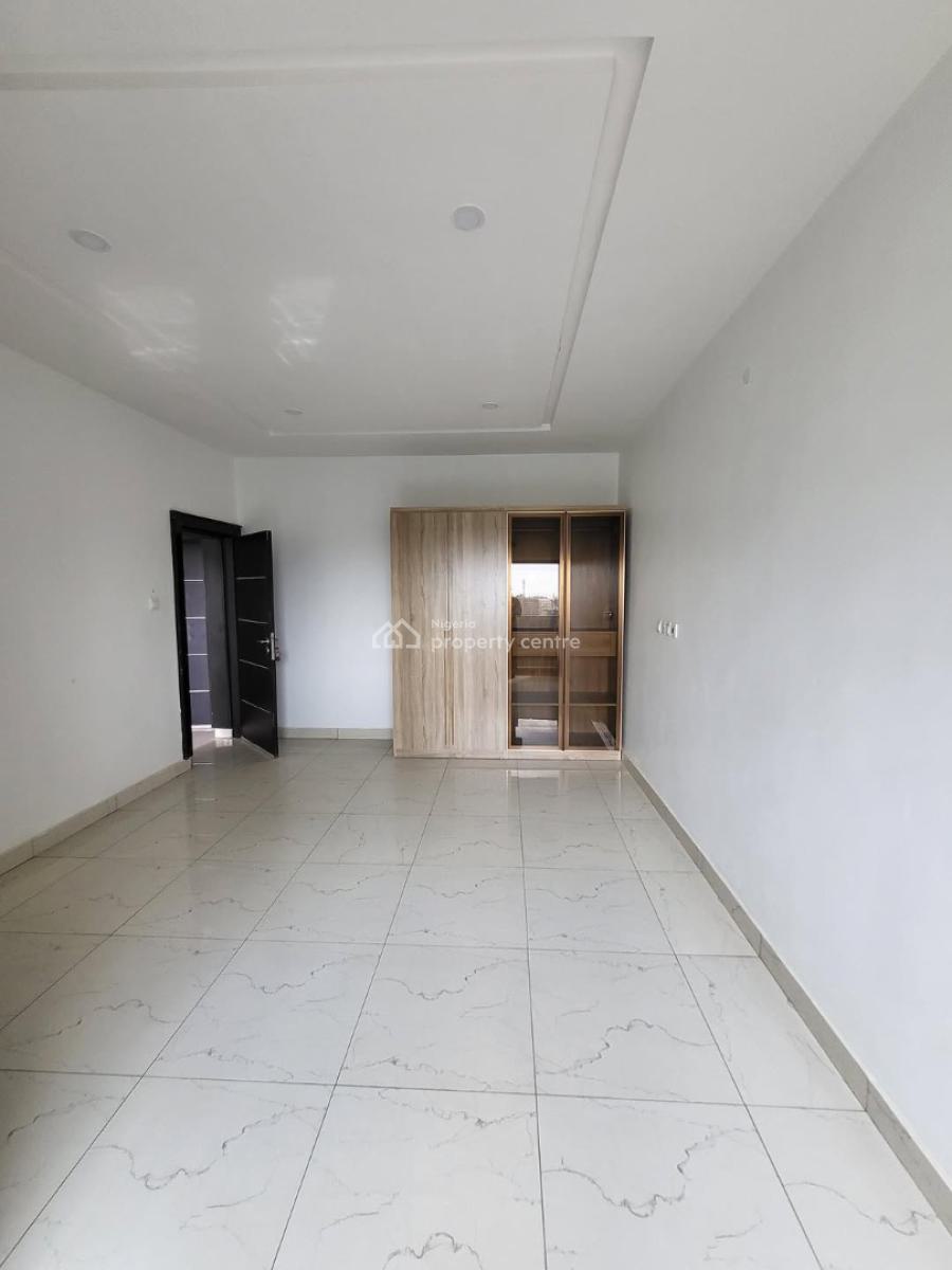 Well Built 4 Bedroom Terrace Duplex with Bq in Prime Location, Guzape District, Abuja, Terraced Bungalow for Rent