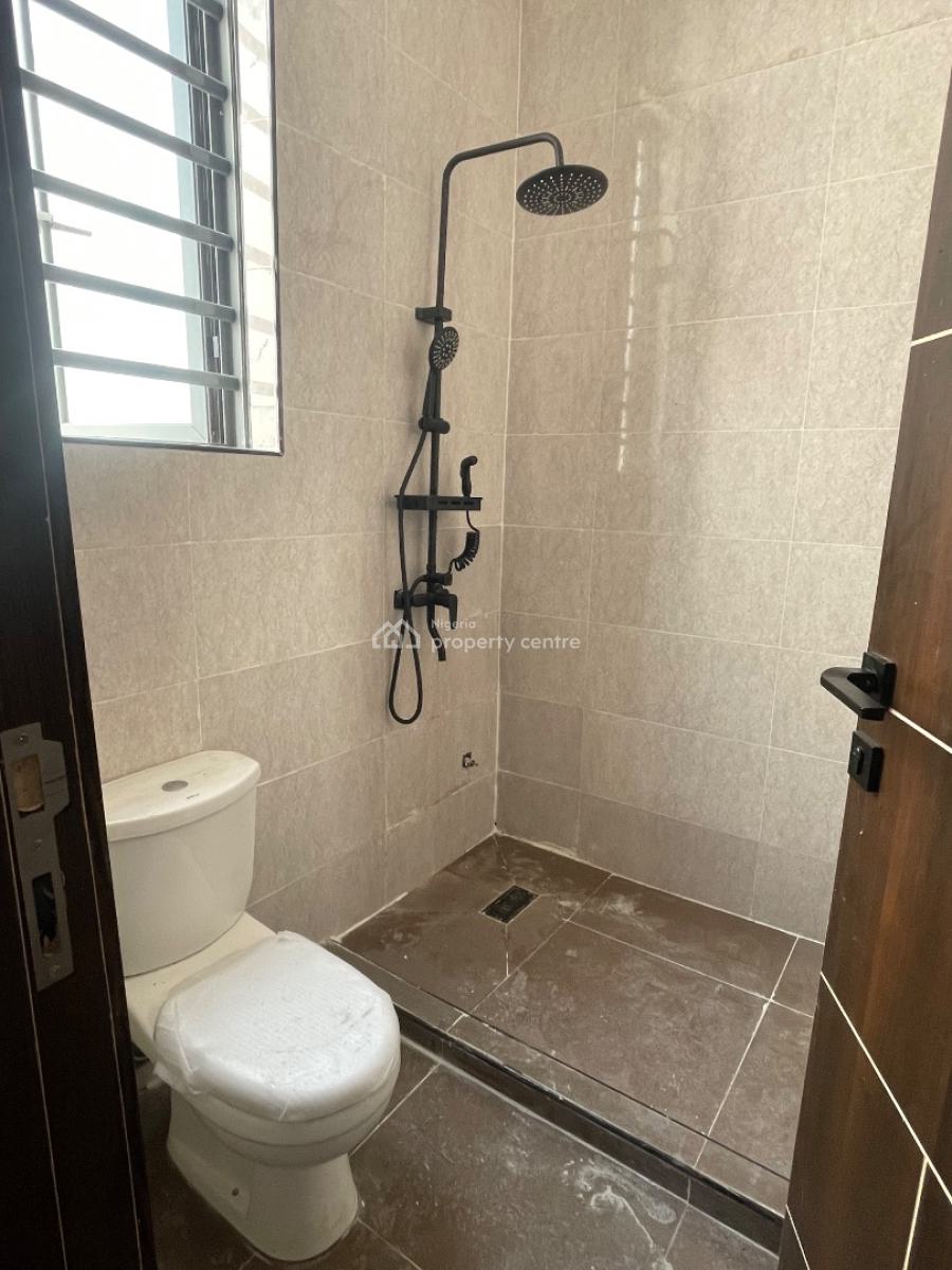 Brand New 3 Bedroom Apartment, Lekki Phase 1, Lekki, Lagos, Flat / Apartment for Rent