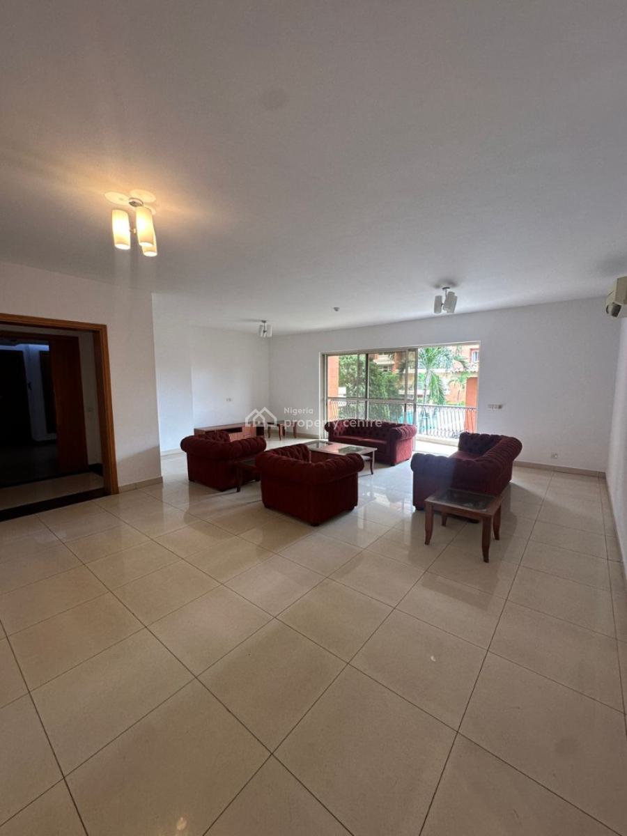 Spacious & Well-maintained Four-bedroom Apartment, Ikoyi, Lagos, Flat / Apartment for Rent