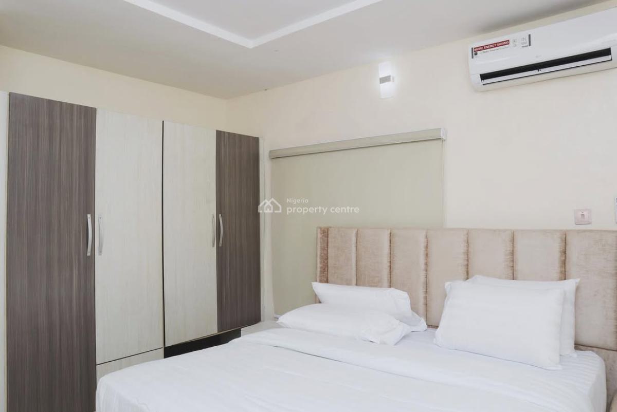 Beautiful 2 Bedroom Apartment, Oladipupo Bateye, Ikeja Gra, Ikeja, Lagos, Flat / Apartment Short Let